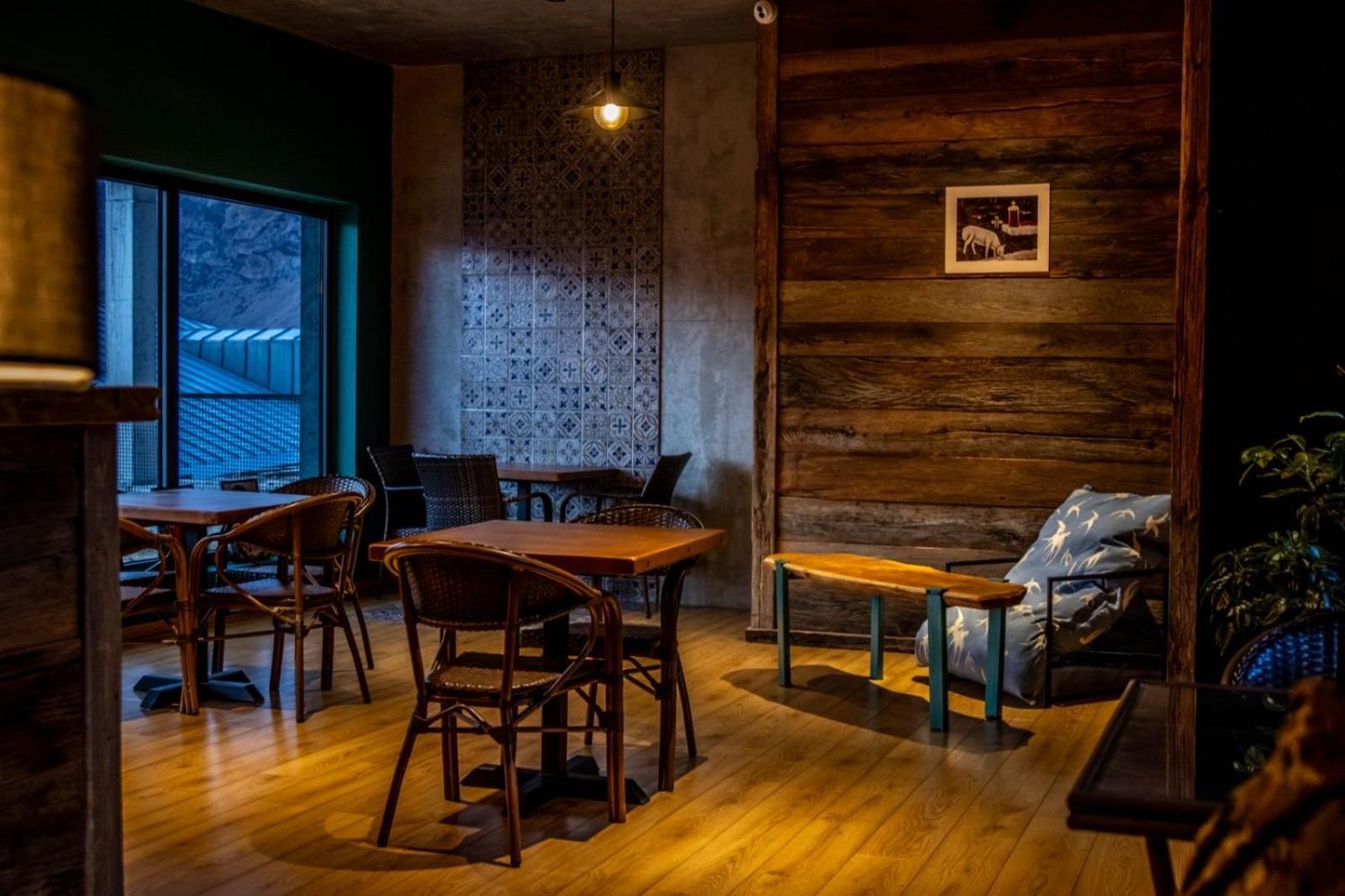 Hotel Misty Mountain Kazbegi Esterno foto