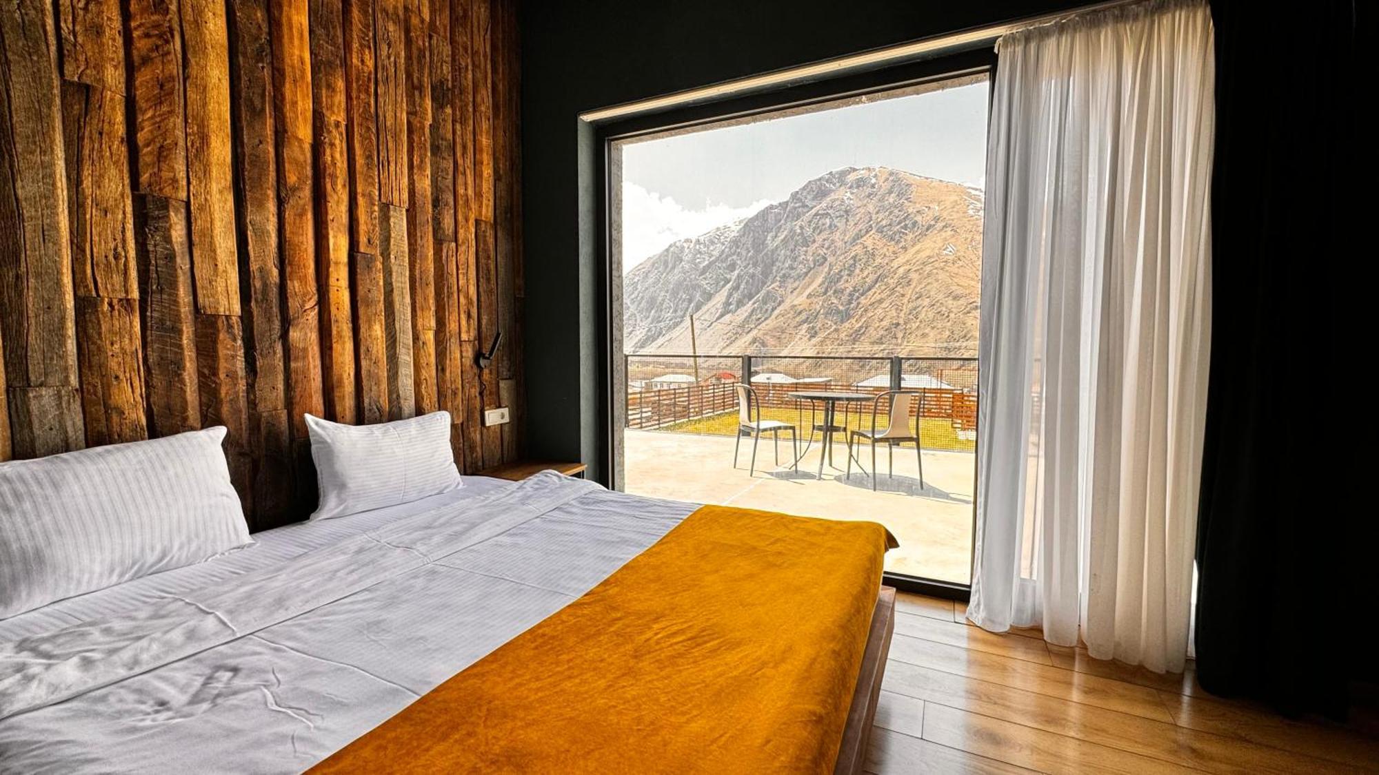 Hotel Misty Mountain Kazbegi Esterno foto